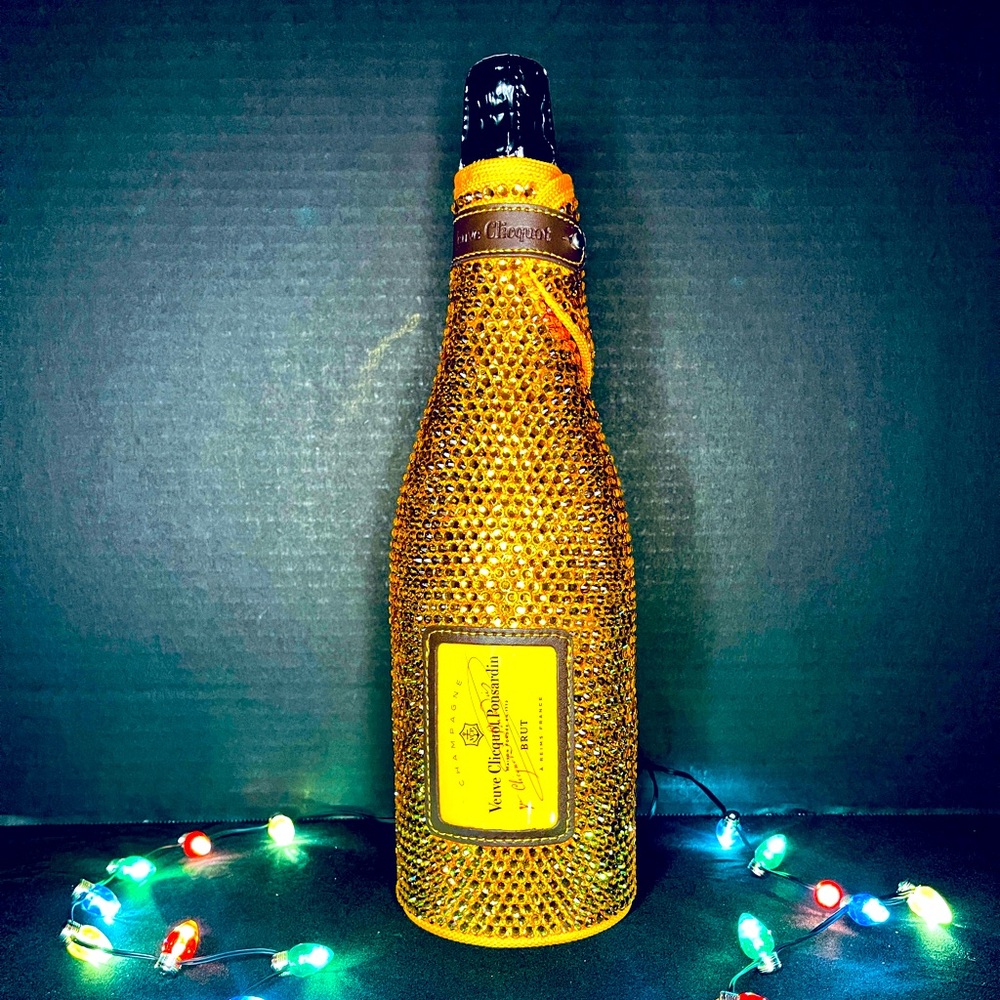 Customized Veuve Champagne Carrier